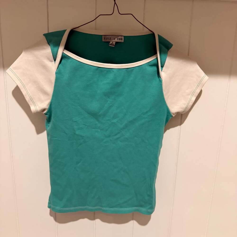 FITZ + EDDI Color Block T-Shirt in Gumdrop Green Size S